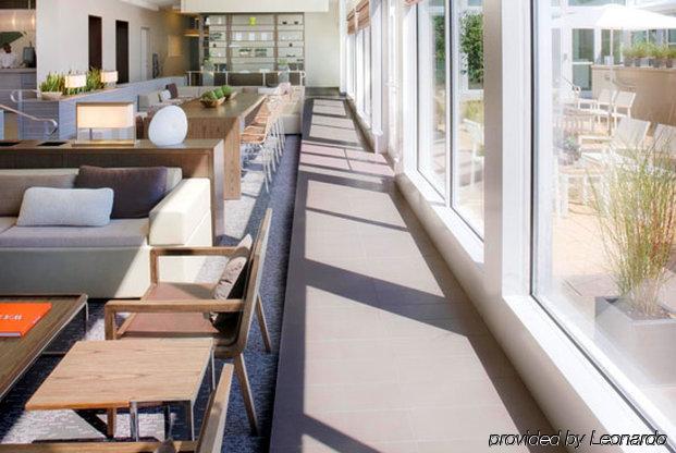 Element Omaha Midtown Crossing Hotel Interior photo